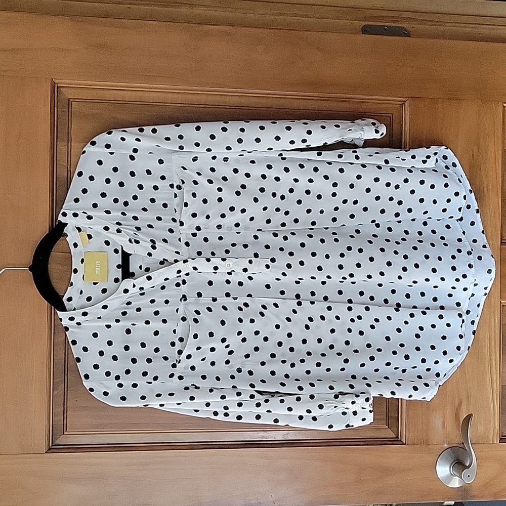 Anthropologie Maeve White Polka Dot Dalmation Spotted Henley Blouse Medi…